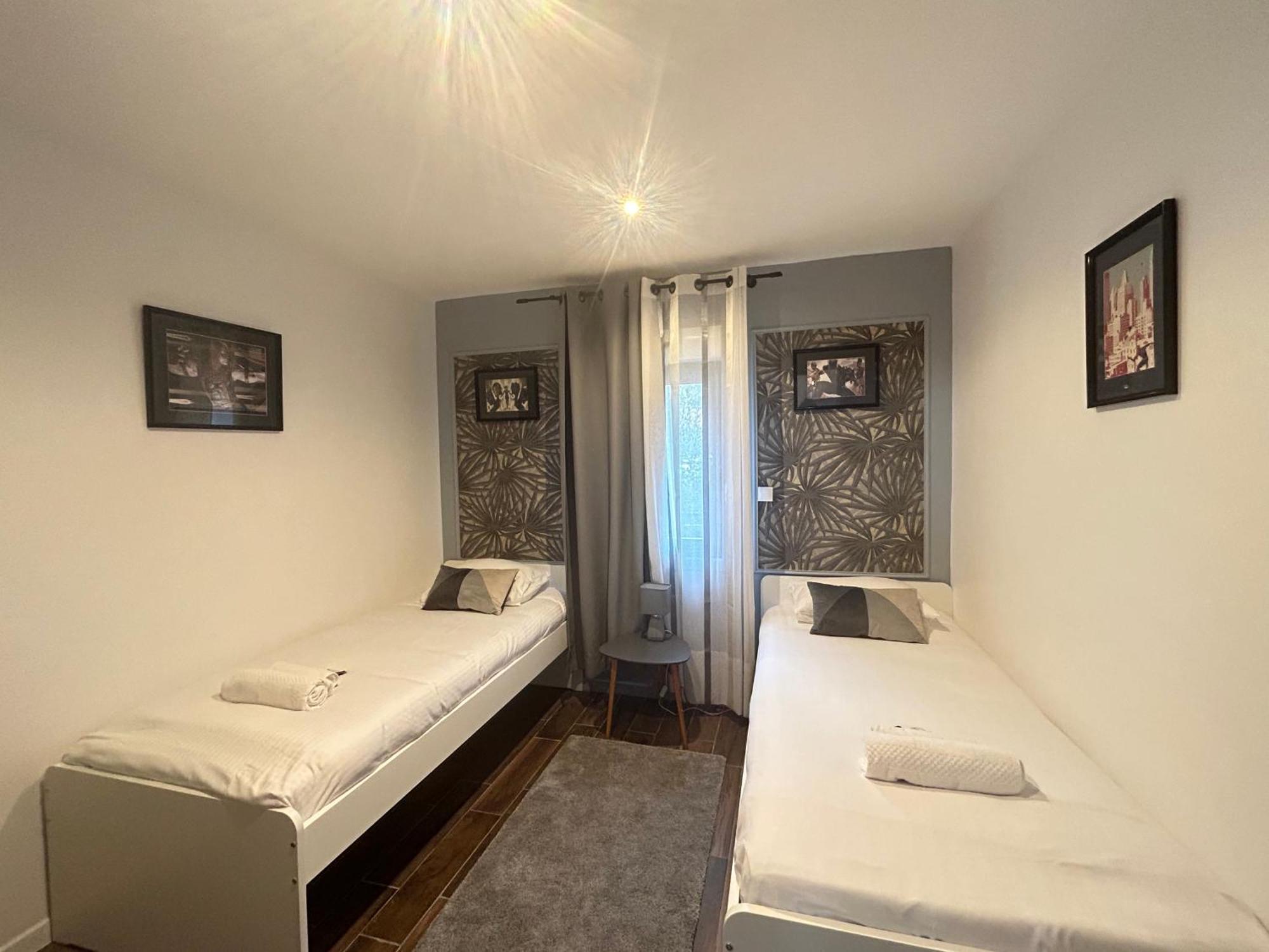 Marvel House - Disneyland 5min, Private Parking, Terrace Holiday home *